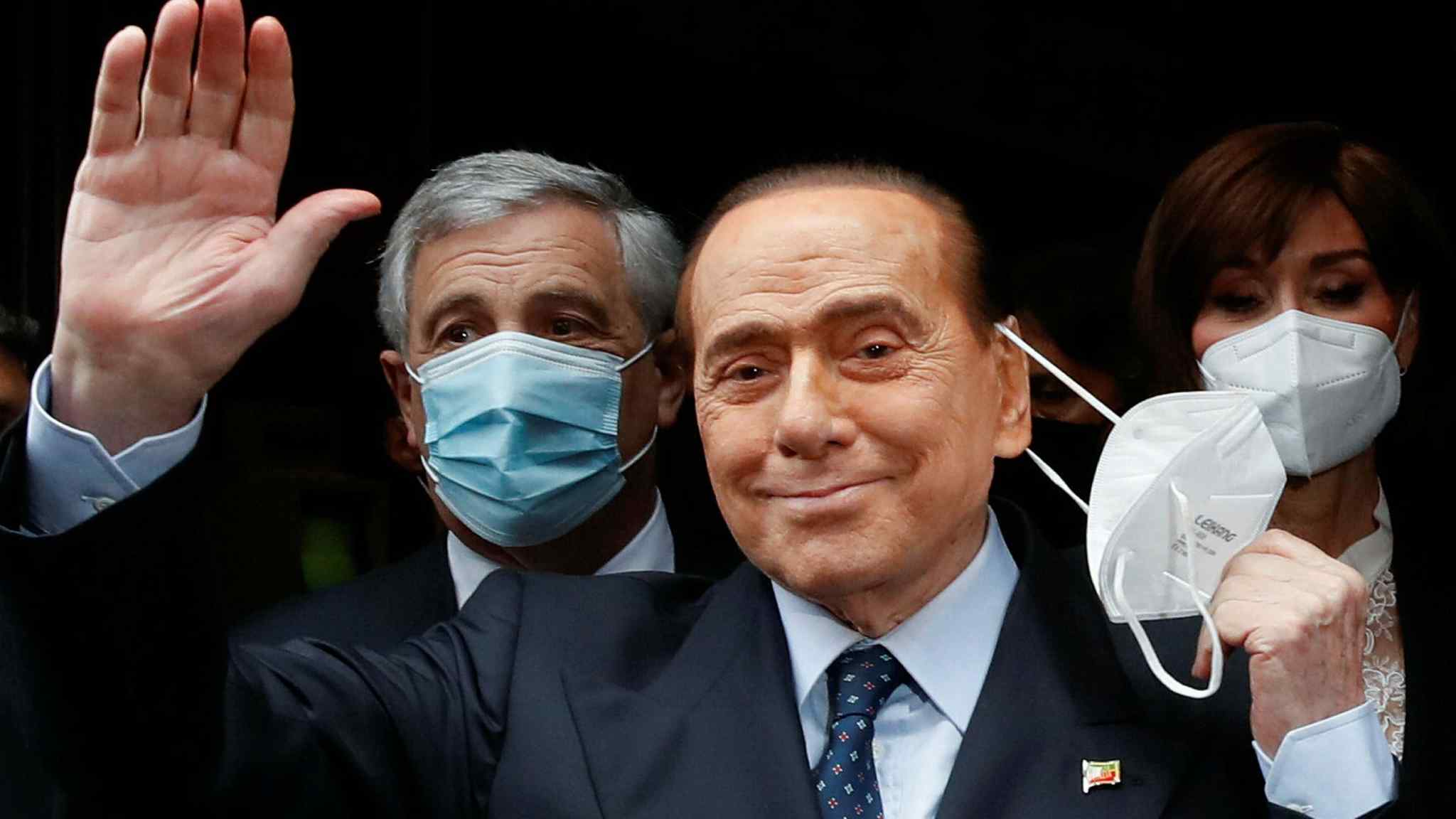 Berlusconi abandons long-shot bid for Italian presidency