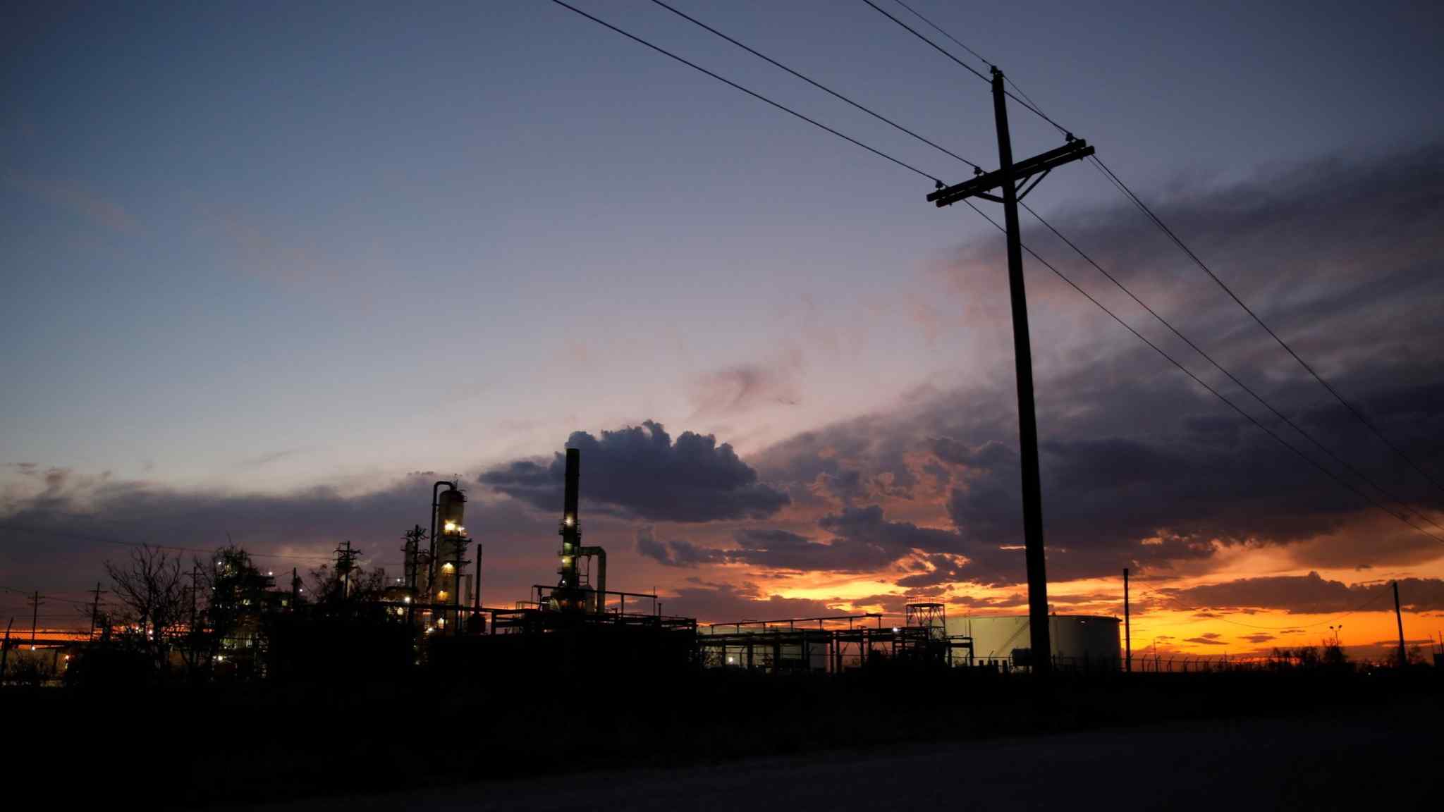 Jobs and wages boom in America’s busiest oilfield