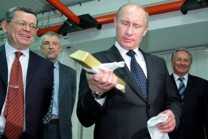 Vladimir Putin, then prime minister, at the Russian central bank’s precious metals safe in 2011