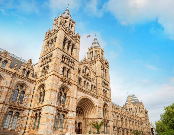 The front of London’s Natural History Museum