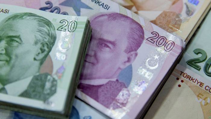 Turkish lira in freefall as Erdogan vows victory in &#39;economic war&#39; |  Financial Times