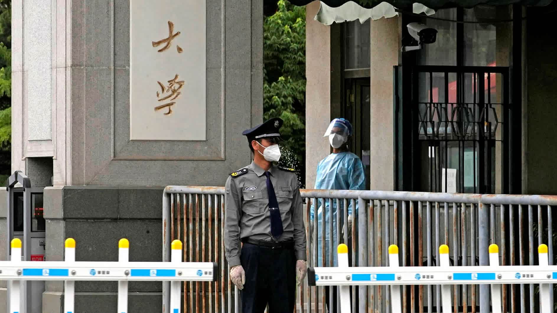 Beijing clamps down on elite students after lockdown protests