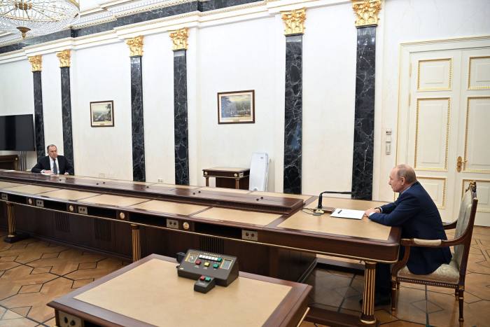 Putin holds a meeting in the Kremlin with Sergei Lavrov