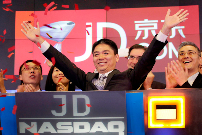 JD.com celebrates its IPO in New York in 2014
