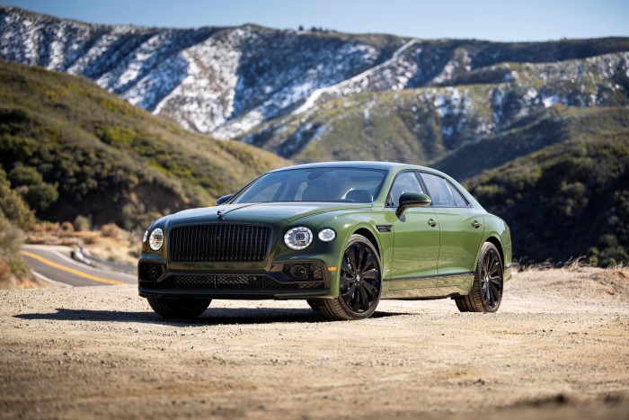 The Flying Spur Hybrid has a combined output of 536hp and an expected range of up to 450 miles