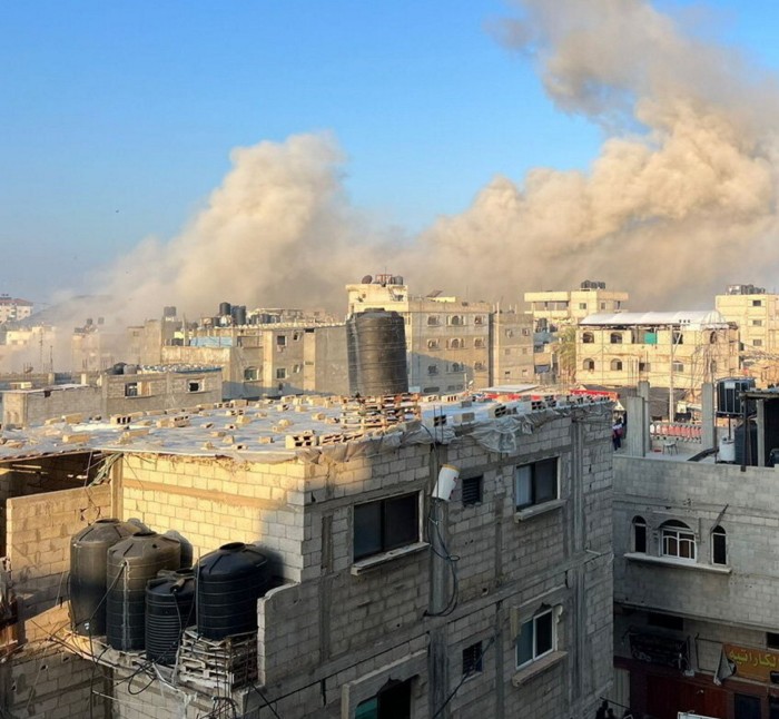 Ataques na cidade de Rafah, ao sul da Faixa de Gaza, na sexta-feira
