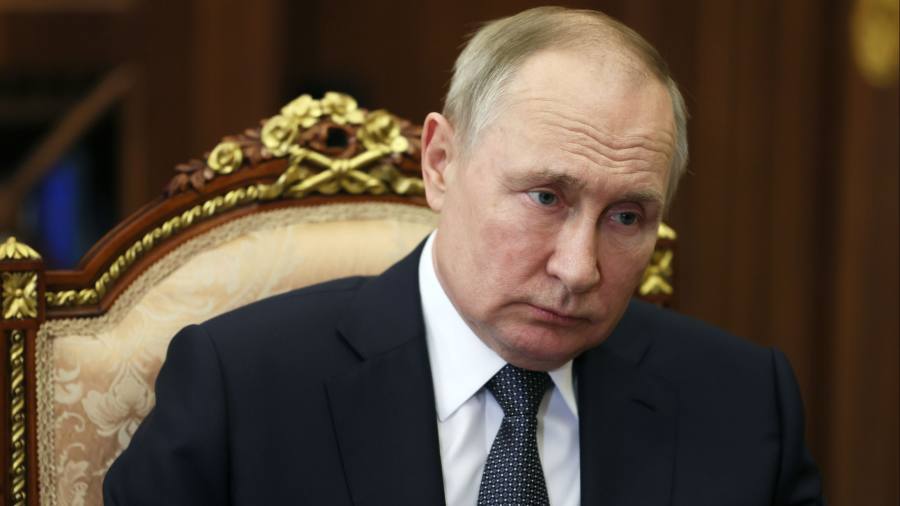 Vladimir Putin cancels annual press conference as unease grows over Ukraine war