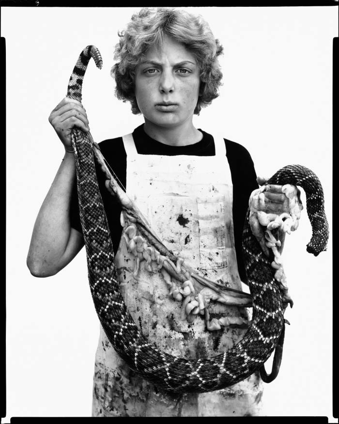 Boyd Fortin, pengupas kulit ular derik berusia 13 tahun, Sweetwater, Texas, 10 Mac 1979