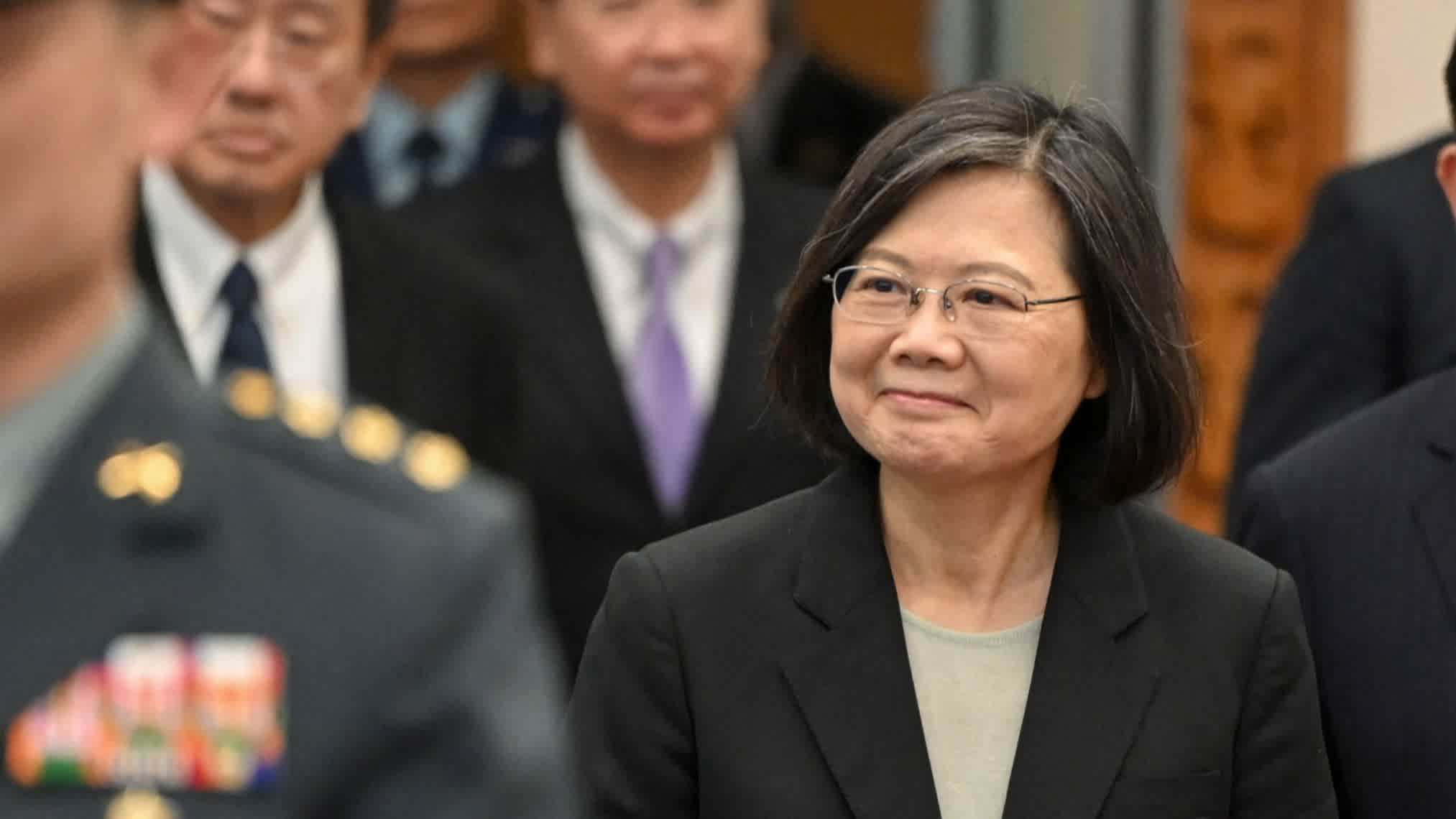 China threatens Taiwan over president’s trip to US