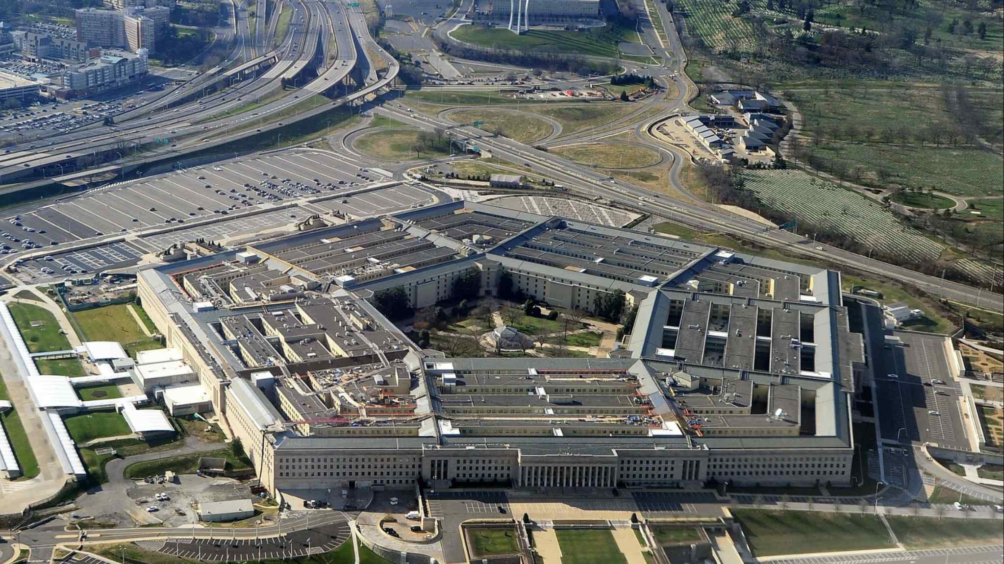 Pentagon says it is tracking Chinese spy balloon over the US