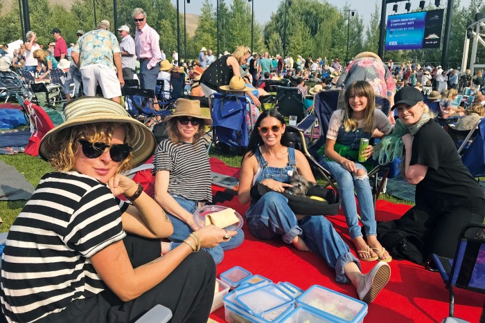 Picnicking with her daughter, Rumer Willis (far left), and friends at the Sun Valley Music Festival