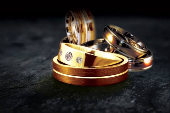 A ring made with Single Mine Origin gold