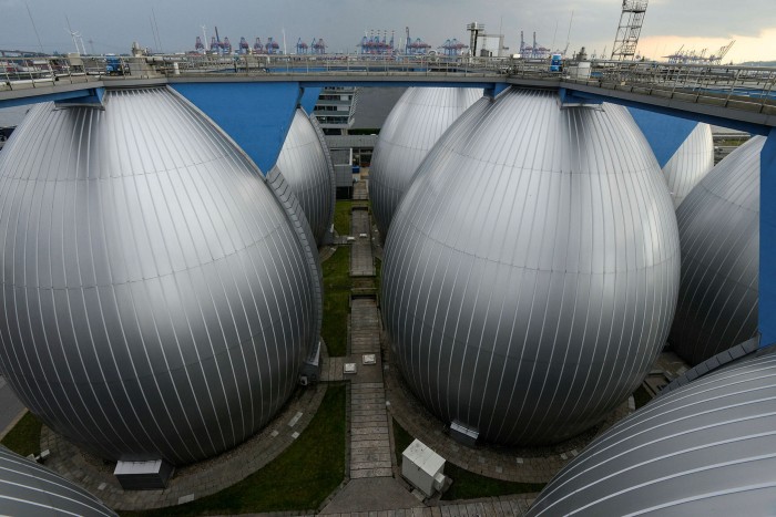 A Hamburg water treatment plant where sludge is fermented to produce biogas