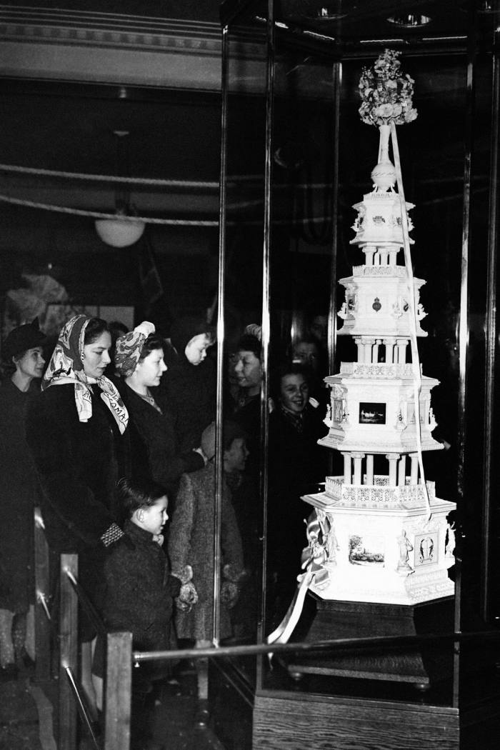 The multi-tier wedding cake