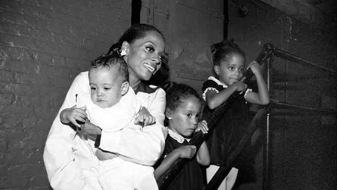Diana Ross with her daughters Rhonda Suzanne, Tracee Joy and Chudnee Lane