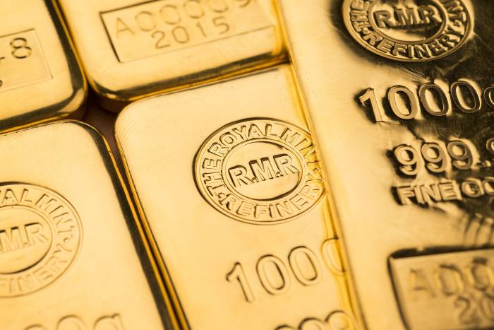 Gold, energy and derivatives boost Ruffer's performance