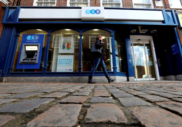 Brokers fume after TSB gives 25 minute warning of rate hike