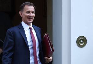 Chancellor considers scrapping non-dom tax status in Budget
