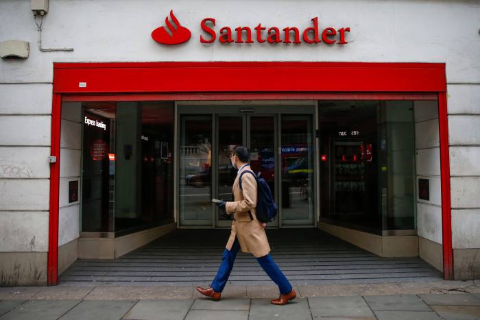 Santander customer loses almost £5k in fraud incident