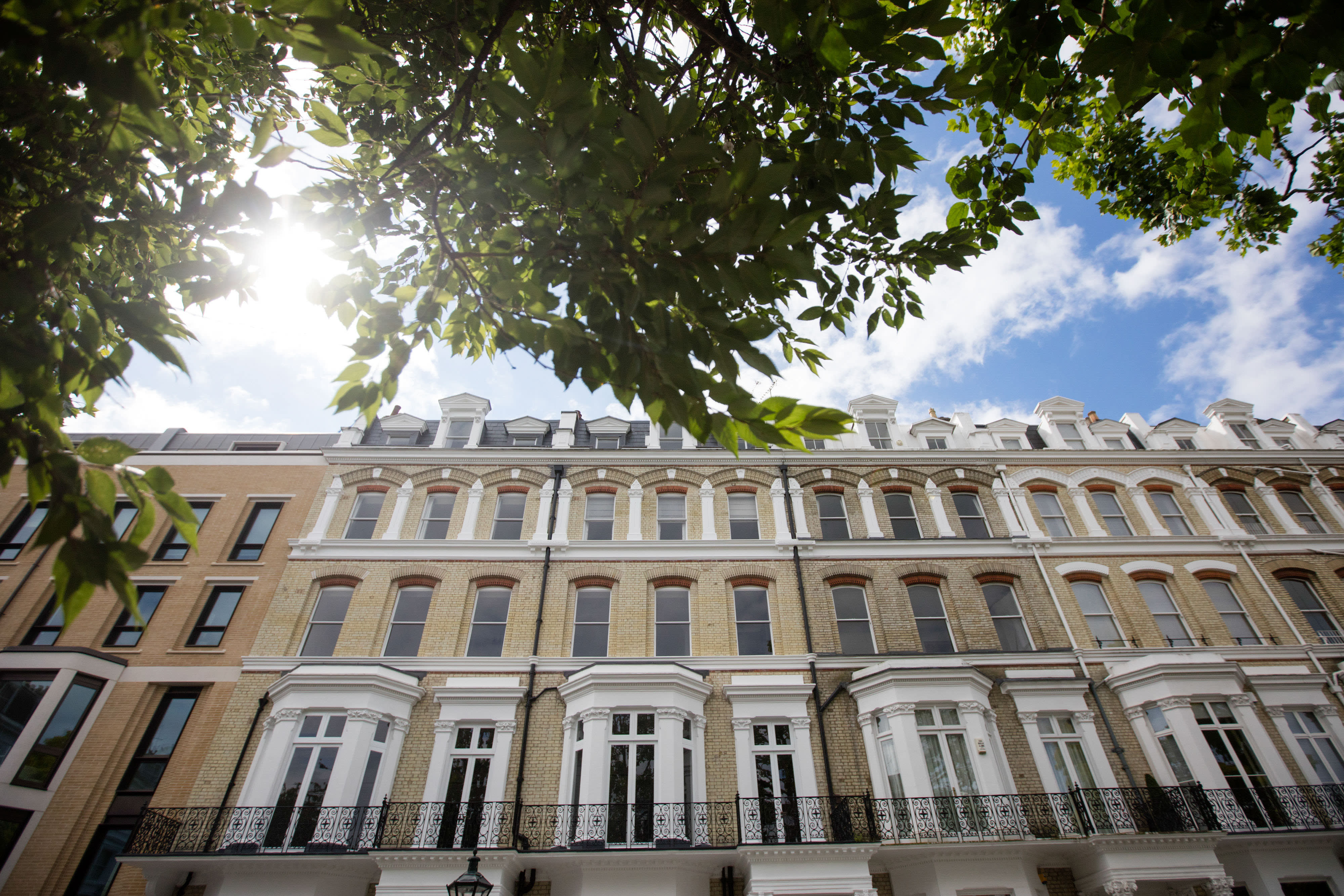 Slowdown in London house price growth ends