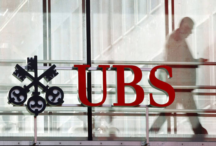 UBS robo-advice service to shun human intervention