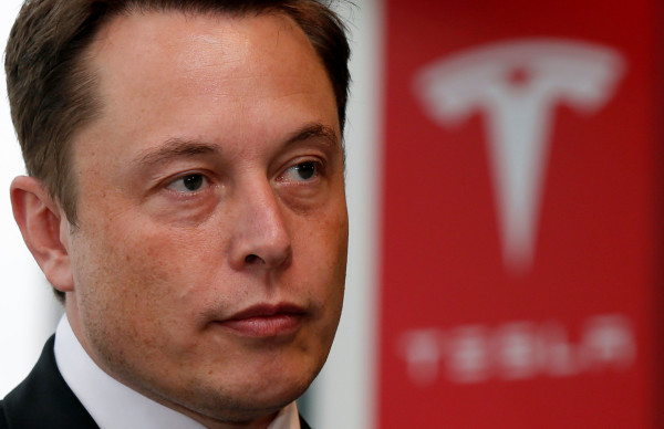 Musk tweet could see fund manager battle over Tesla settled