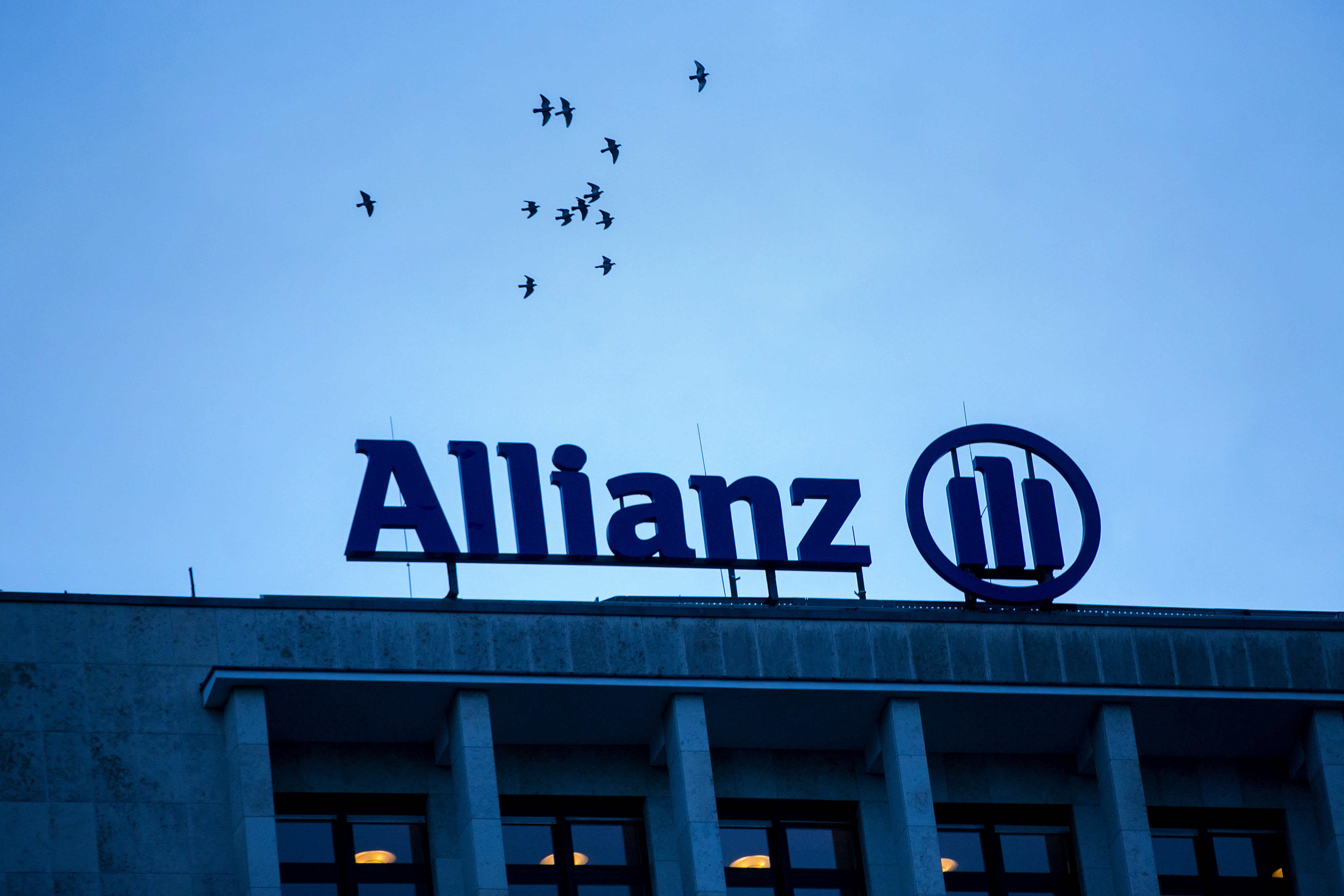 Allianz buys a large stake in LV