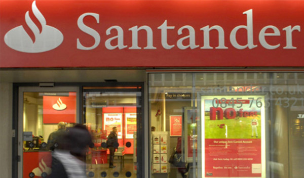Santander profits dip as bank hit by Carillion