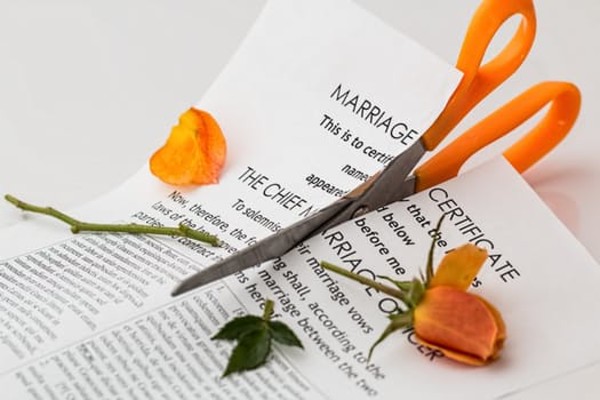 Why divorce agreements need to be reviewed
