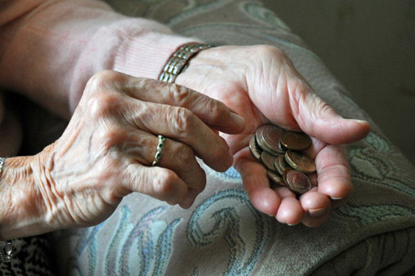 Pensioners sit on savings and avoid drawdown