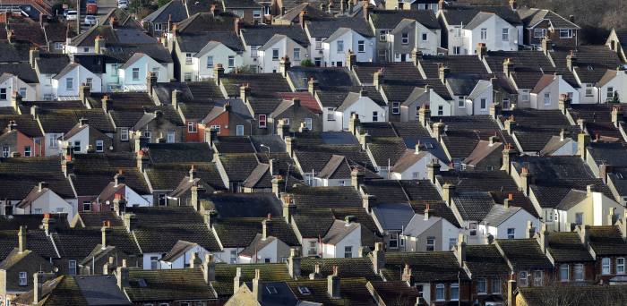Quarter of cities still below pre-crisis house prices