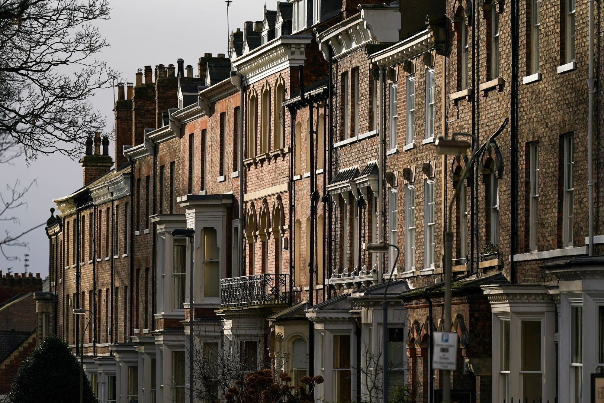 Over 676,000 empty homes ‘a national disgrace’, says lender
