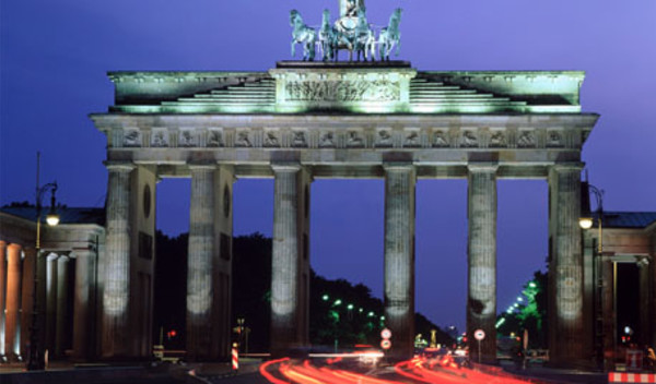 German parliament approves Greek bailout