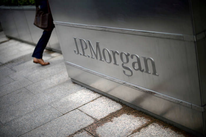 JPMorgan to acquire robo-adviser Nutmeg