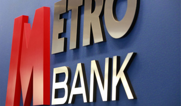 Metro Bank raises £278m for growth through shares
