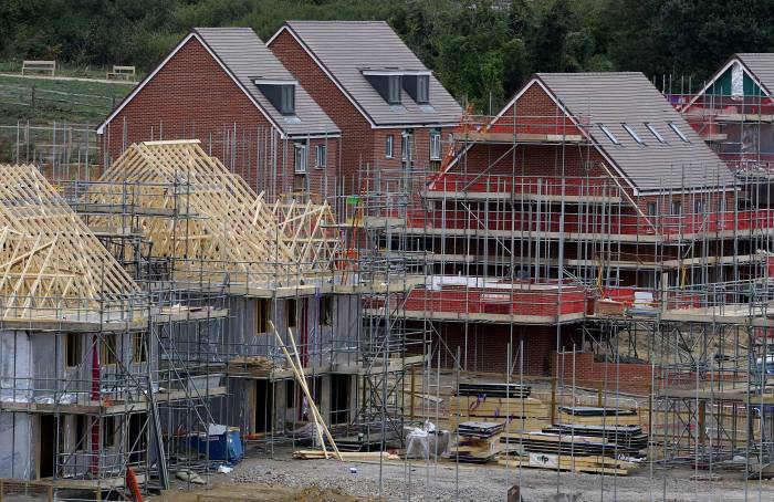 Housing committee calls for leasehold reform