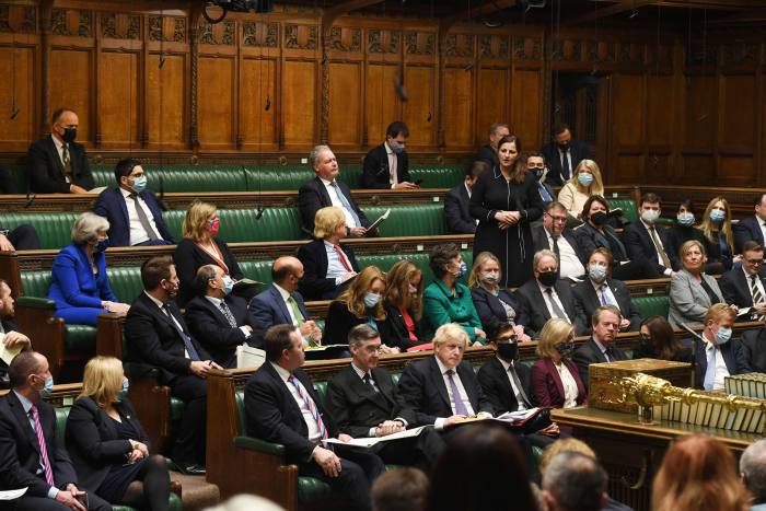 MPs back govt amendment to social care cap