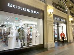 Burberry warns on revenues as it opts to slow discounting