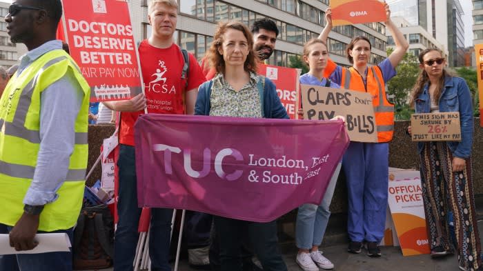 Синдикатите заплашват да назоват и засрамят работодателите в Обединеното кралство
