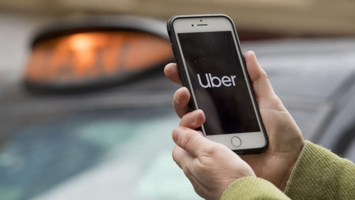Uber отчете първата си пълна година на оперативни печалби тъй