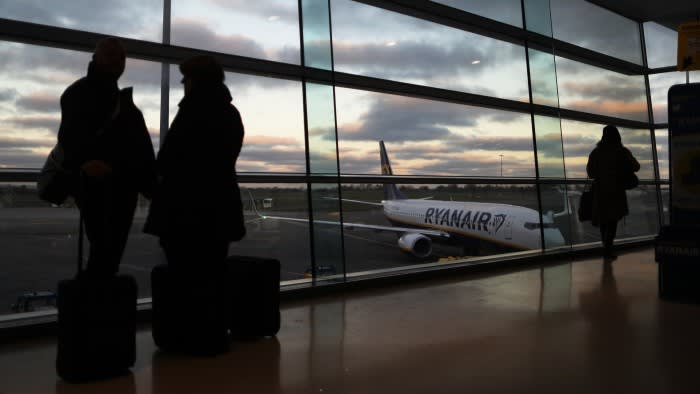 Аэропорт Дублина предупреждает о падении доходов из-за ограничения количества пассажиров