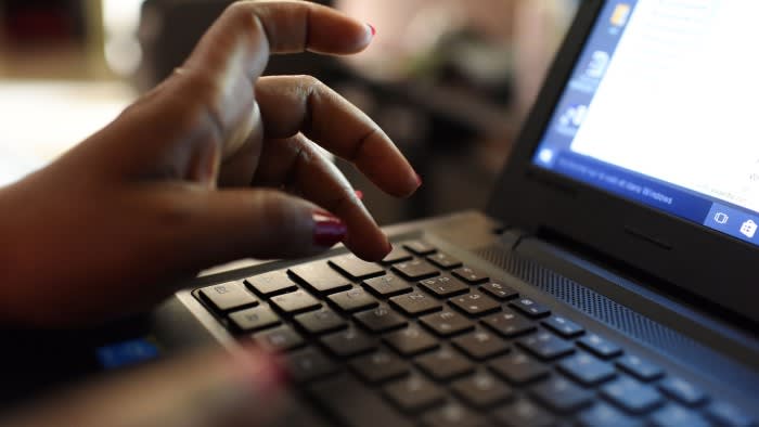 Богатите са призовани да подобрят цифровата хигиена в борбата срещу киберпрестъпността