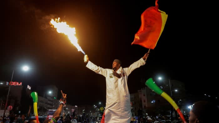 Сенегалският опозиционен лидер Усман Сонко беше освободен от затвора