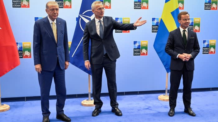Турция върви към одобряване на кандидатурата на Швеция за присъединяване към НАТО