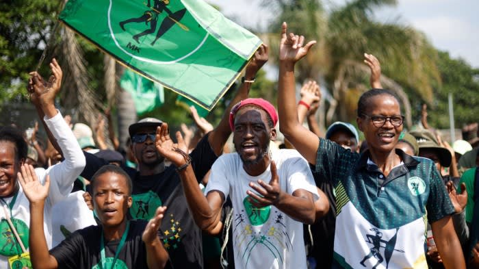 Предизборната кампания в Южна Африка придоби популистки обрат като кандидатите