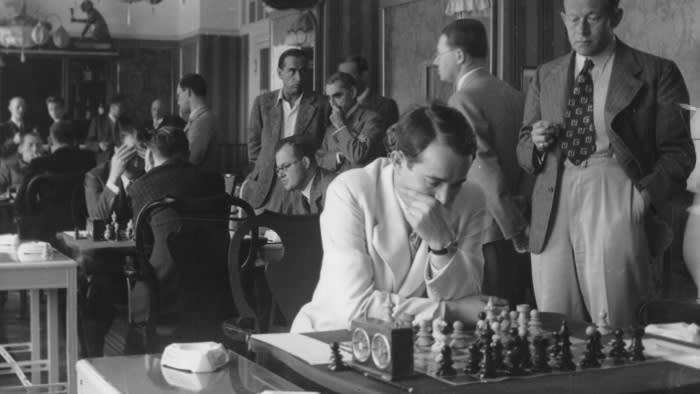 Шахматната история може да бъде неблагосклонна към топ играчи чийто стандарт