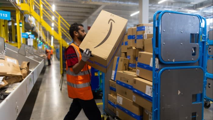 Лобистите на гиганта за електронна търговия Amazon ще бъдат забранени