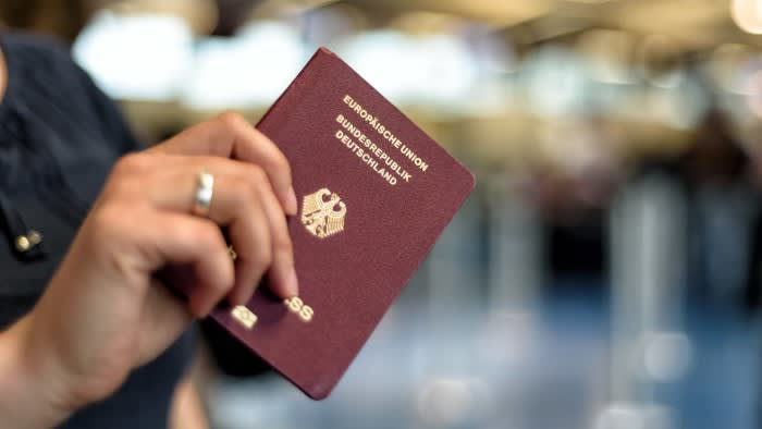 Германският парламент прие закон който ще улесни придобиването на гражданство