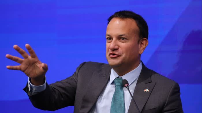 Лео Варадкар ще се оттегли като министър-председател на Ирландия
