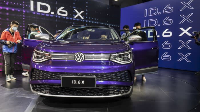 Volkswagen ще обсъди бъдещето на дейността си в Синдзян с китайски съвместен партньор